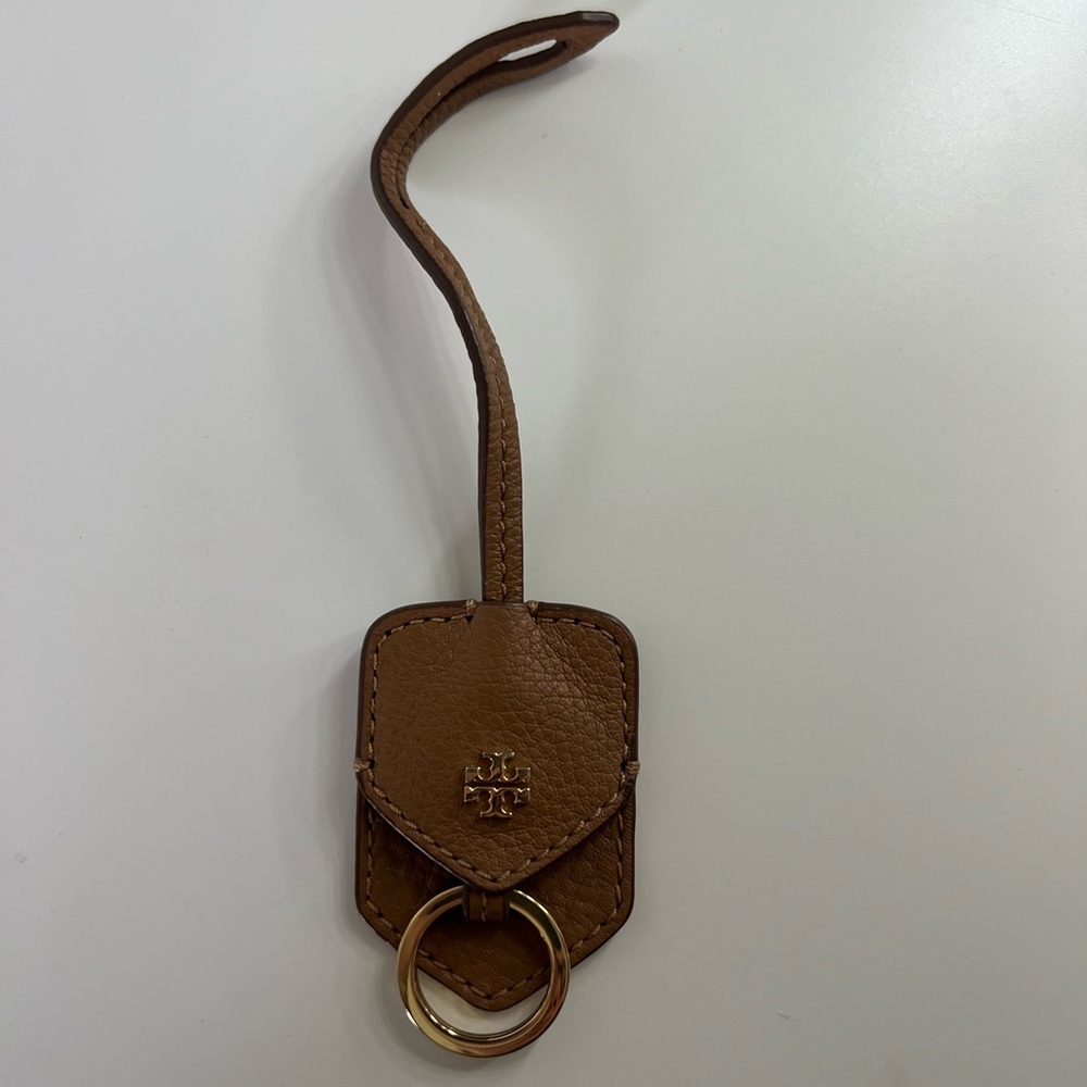 Tory Burch key ring in brown leather with gold hardware